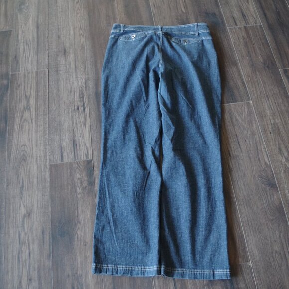 Northern Reflection Ladies Jeans - Picture 3 of 3